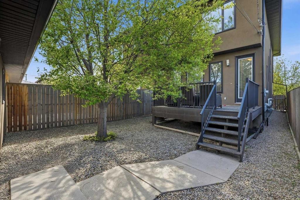 314 30 Avenue Ne, Calgary, AB - Outdoor