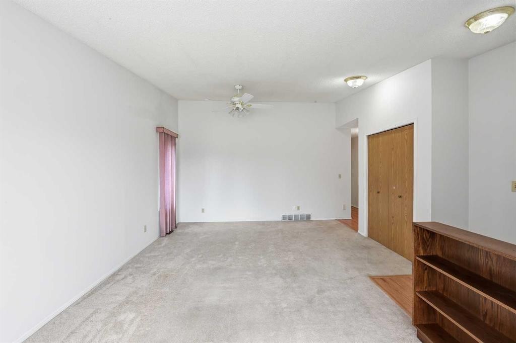 60 Rundlelawn Green Ne, Calgary, AB - Indoor Photo Showing Other Room