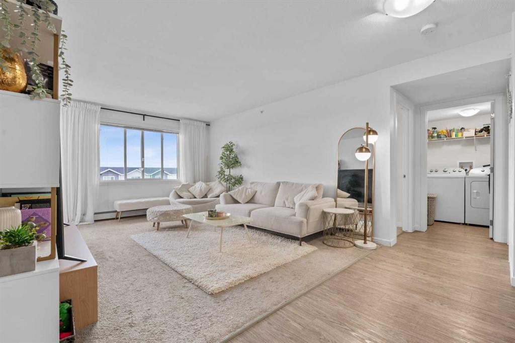 3402-181 Skyview Ranch Manor Ne, Calgary, AB - Indoor Photo Showing Living Room
