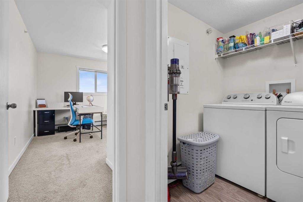 3402-181 Skyview Ranch Manor Ne, Calgary, AB - Indoor Photo Showing Laundry Room