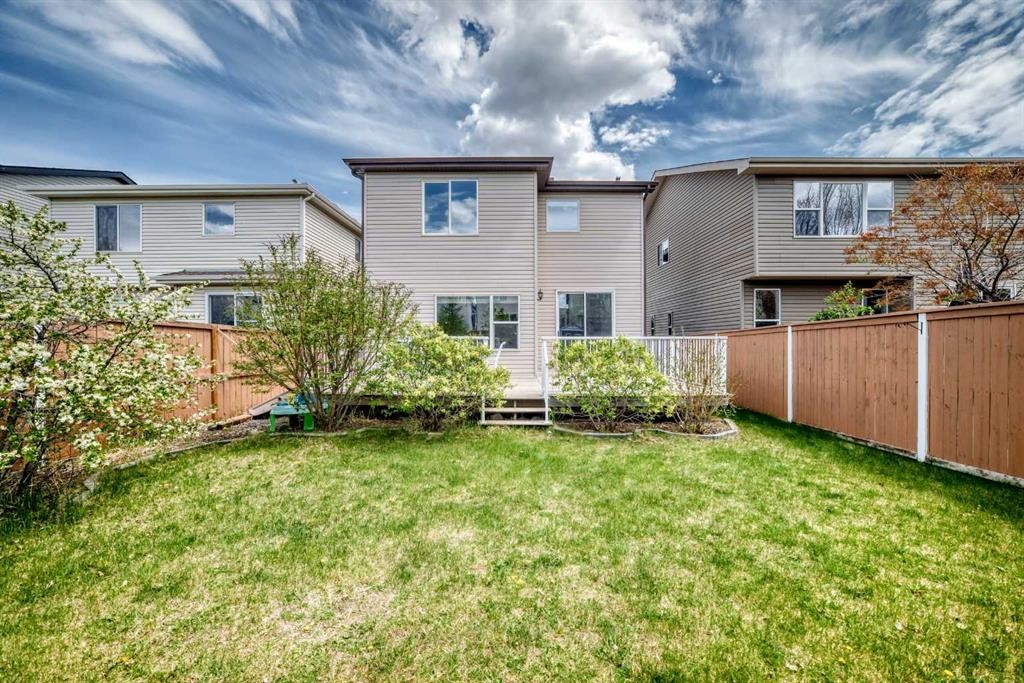 27 Aspen Hills Close Sw, Calgary, AB - Outdoor