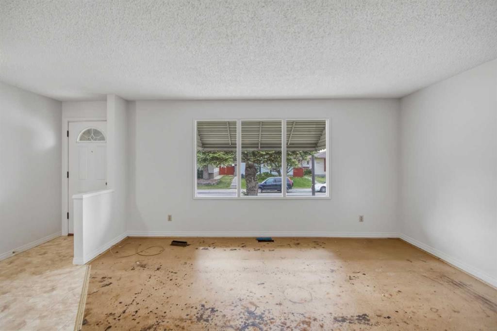 4112 - 13 Avenue Ne, Calgary, AB