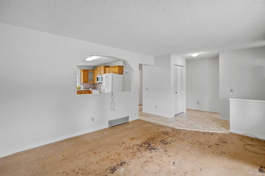 4112 - 13 Avenue Ne, Calgary, AB