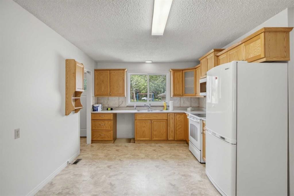 4112 - 13 Avenue Ne, Calgary, AB