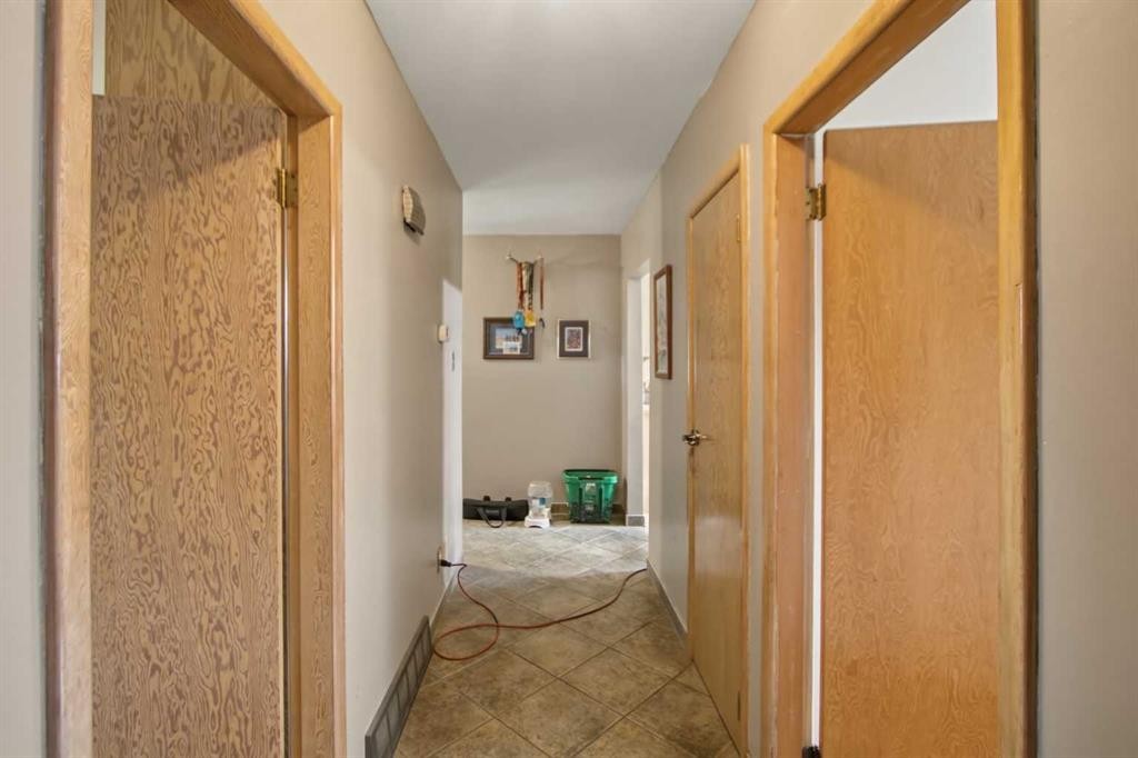 2026 27 Street Se, Calgary, AB
