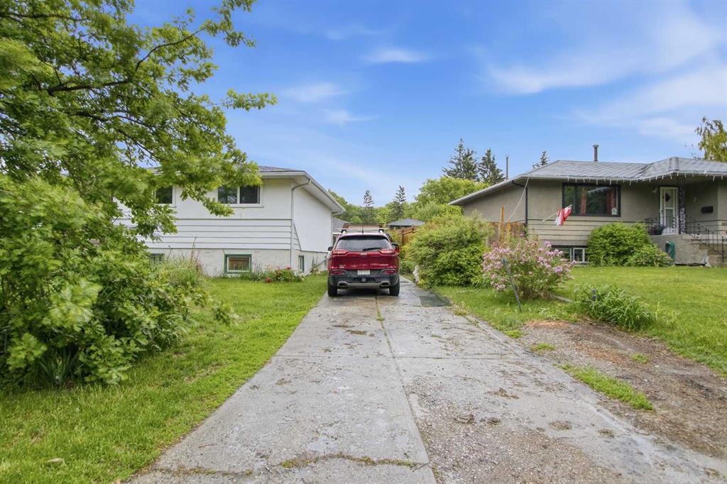 2026 27 Street Se, Calgary, AB