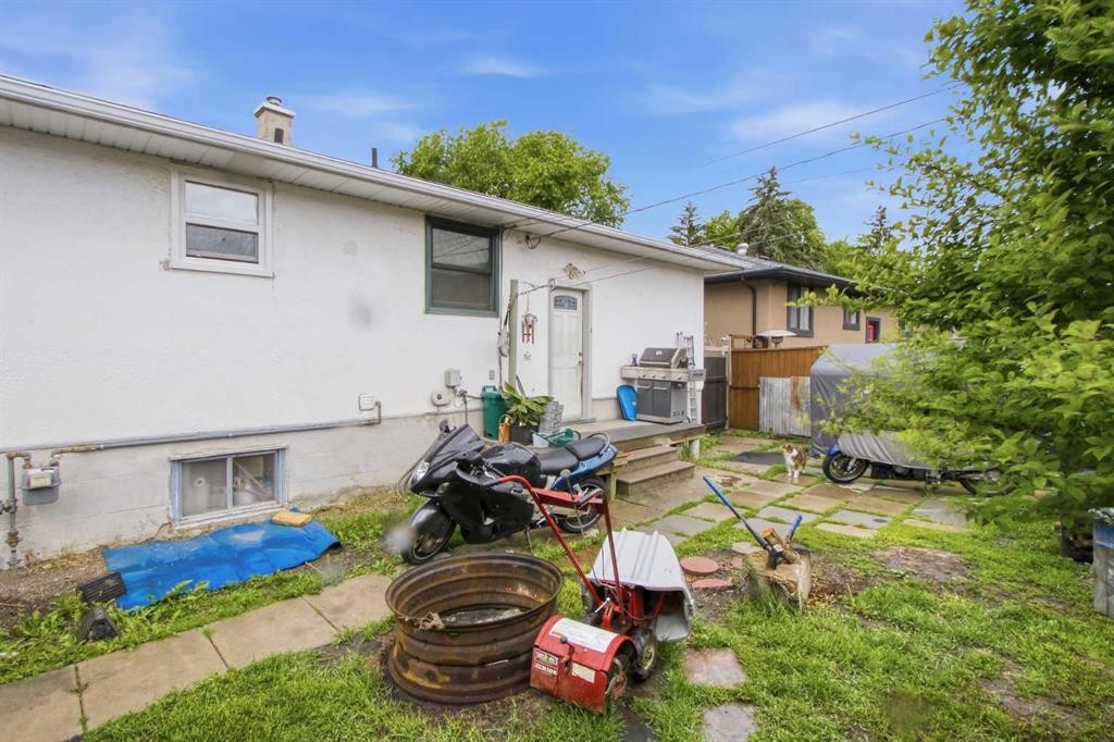 2026 27 Street Se, Calgary, AB