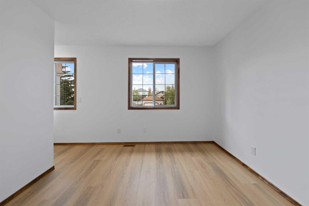 410 Long Beach Landing, Chestermere, AB - Indoor Photo Showing Other Room