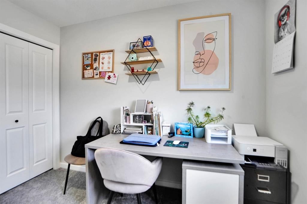 112 Langwell Common Se, Airdrie, AB - Indoor Photo Showing Office