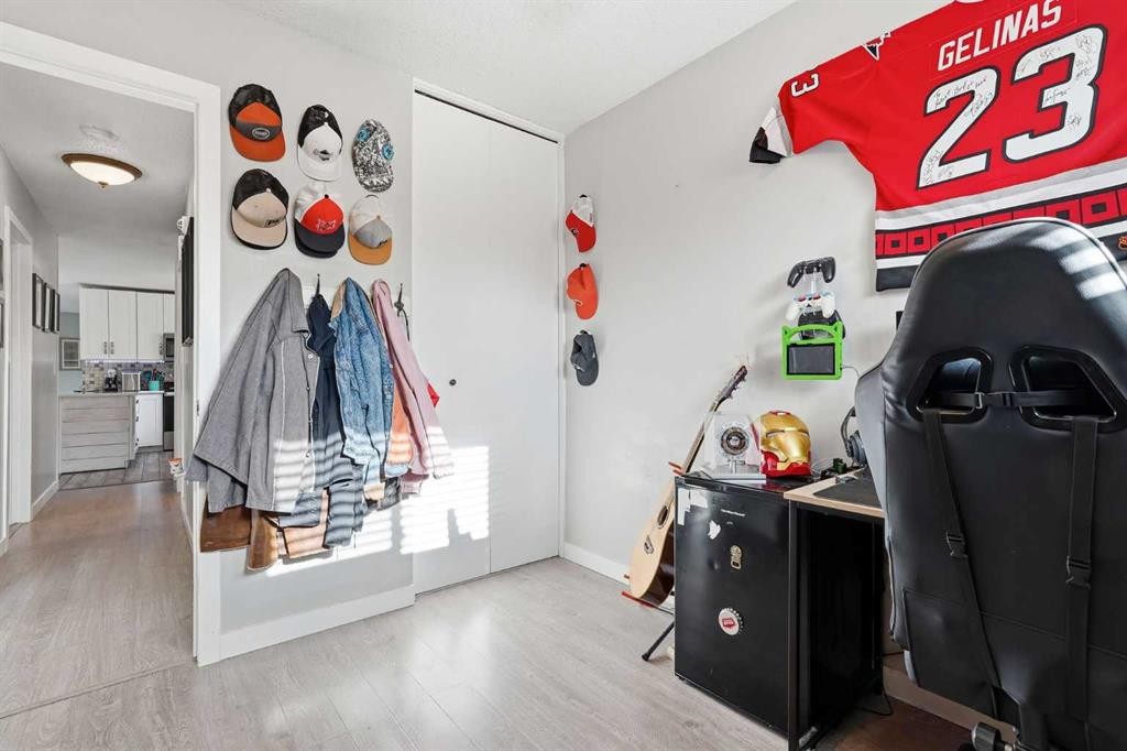 51 Aberdare Way Ne, Calgary, AB - Indoor Photo Showing Other Room