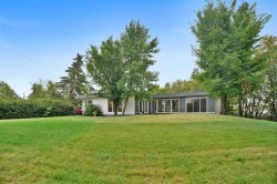 5009 41 Street Close Innisfail, AB T4G 1H8