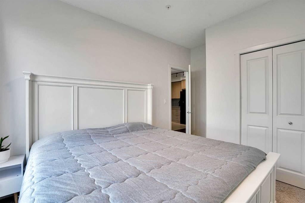 3102-175 Silverado Boulevard Sw, Calgary, AB - Indoor Photo Showing Bedroom