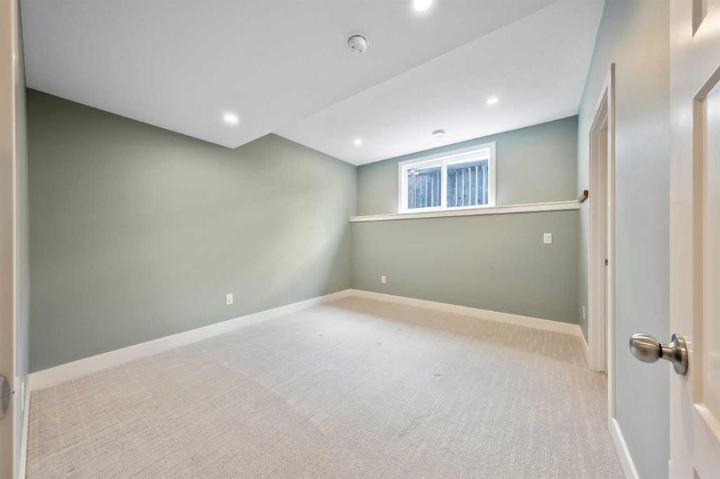 23 31 Avenue Sw, Calgary, AB