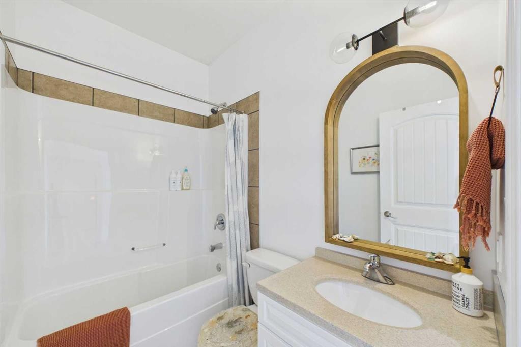 6 Vantage Crescent, Olds, AB