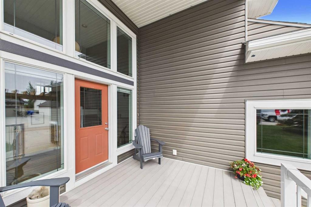 6 Vantage Crescent, Olds, AB
