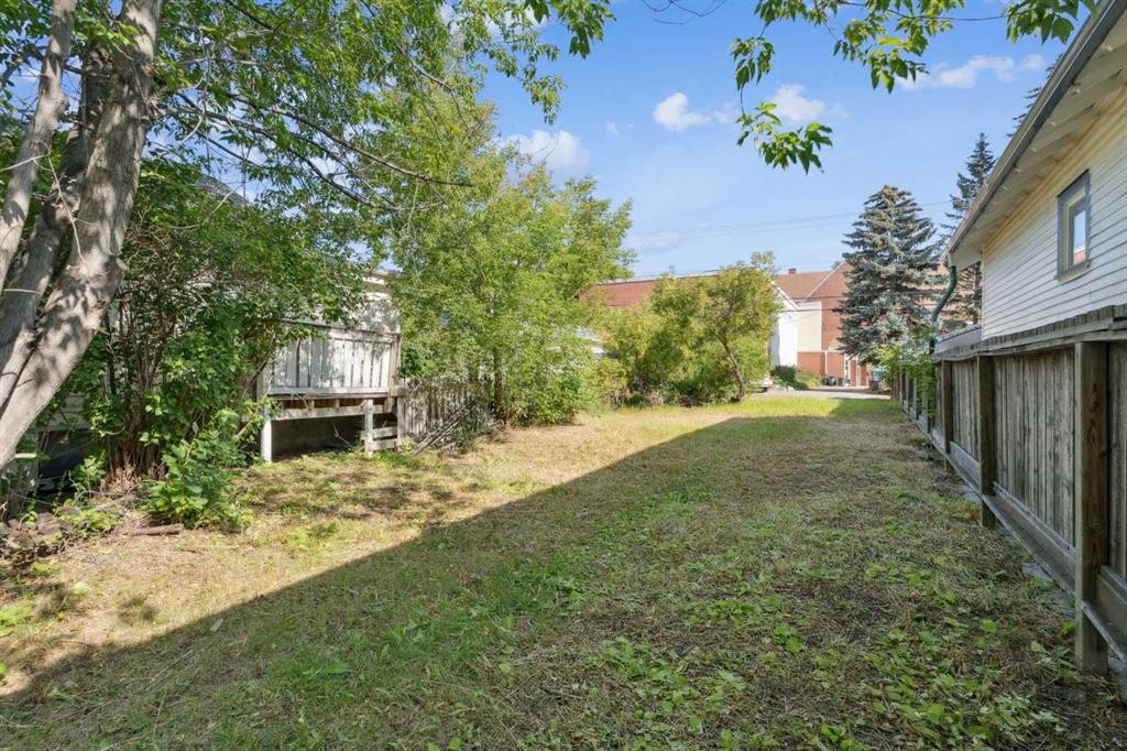 206 12 Avenue Nw, Calgary, AB
