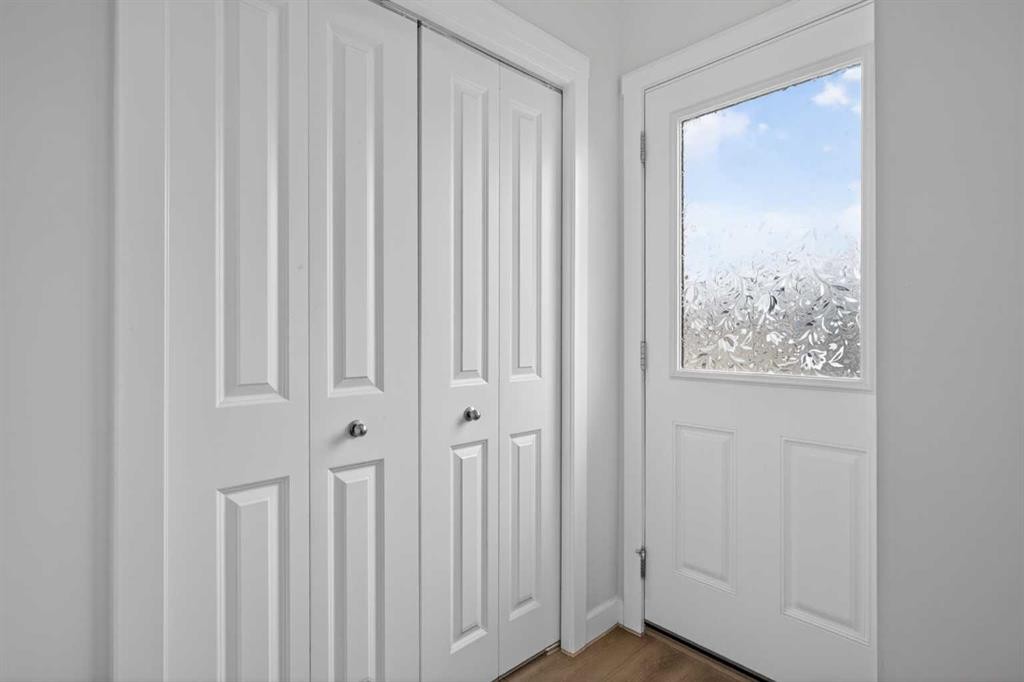 326 Creekside Boulevard Sw, Calgary, AB - Indoor Photo Showing Other Room