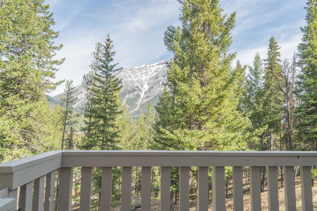 F-2 Otter Lane, Banff, AB