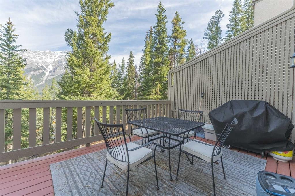 F-2 Otter Lane, Banff, AB