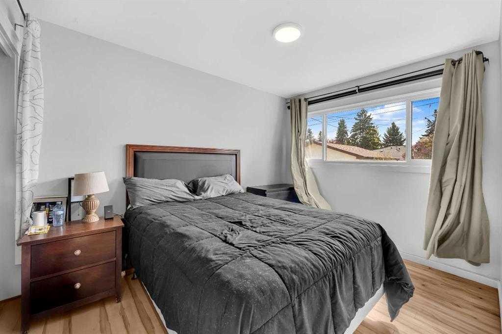 3143 45 Street Sw, Calgary, AB