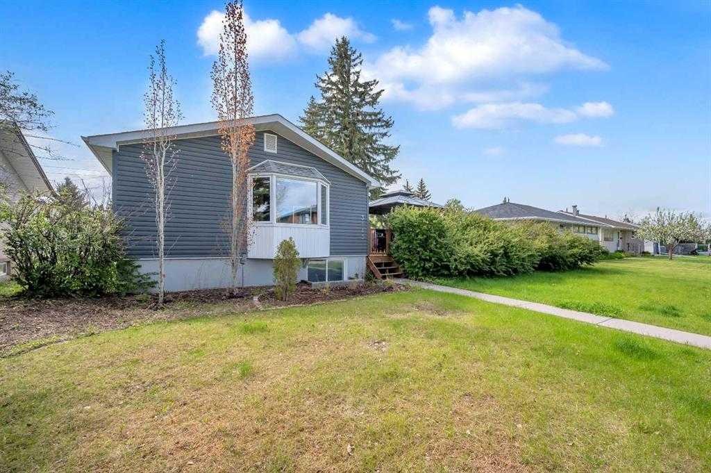 3143 45 Street Sw, Calgary, AB