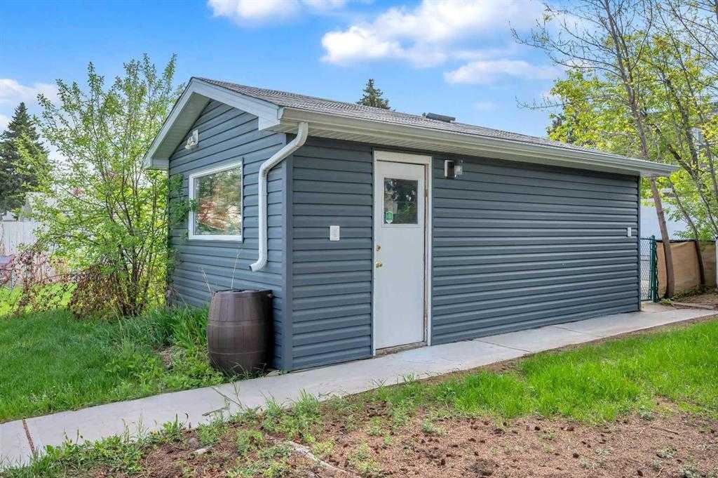 3143 45 Street Sw, Calgary, AB