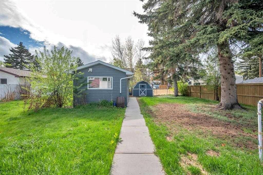 3143 45 Street Sw, Calgary, AB