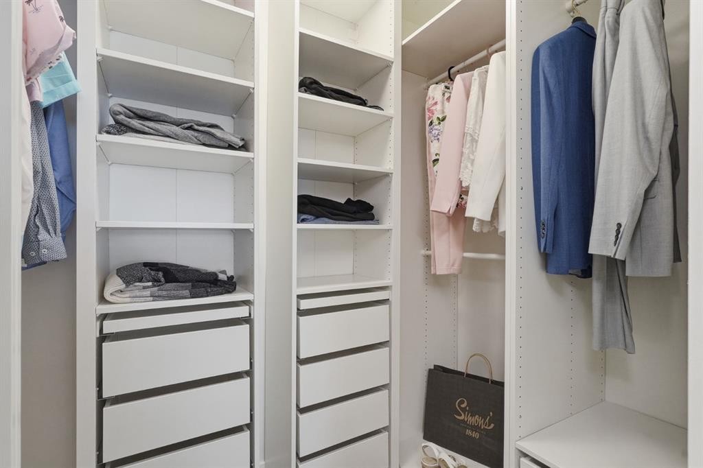2103-55 Lucas Way Nw, Calgary, AB - Indoor With Storage
