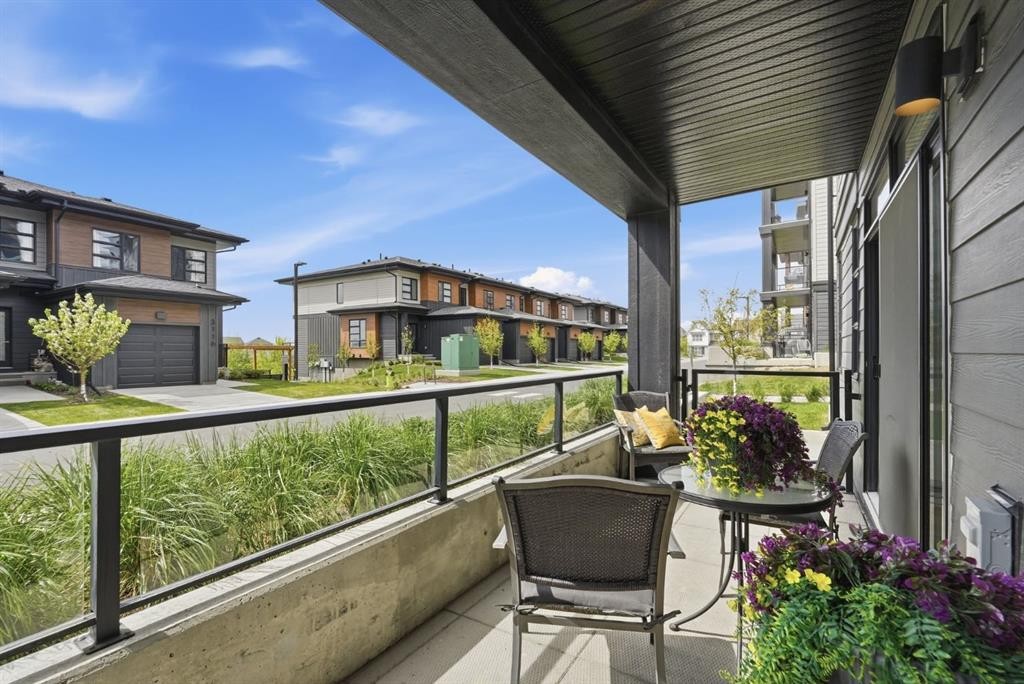 2103-55 Lucas Way Nw, Calgary, AB - Outdoor With Exterior
