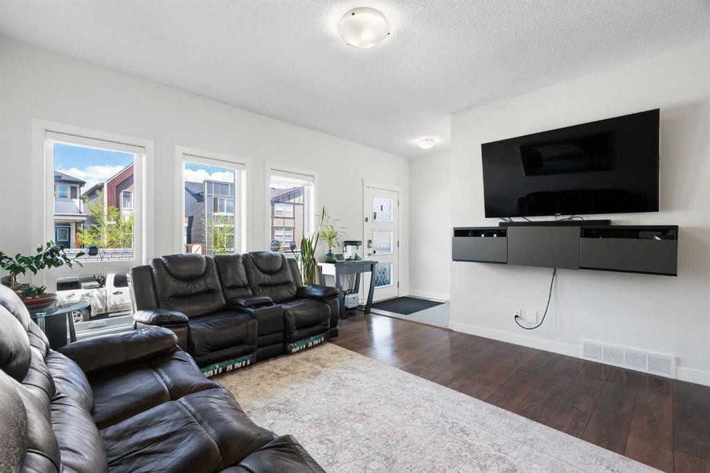 280 Cornerstone Passage Ne, Calgary, AB - Indoor Photo Showing Living Room