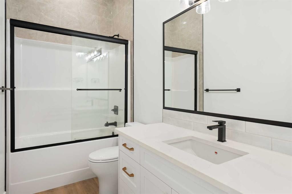267 Muirfield Crescent, Lyalta, AB - Indoor Photo Showing Bathroom