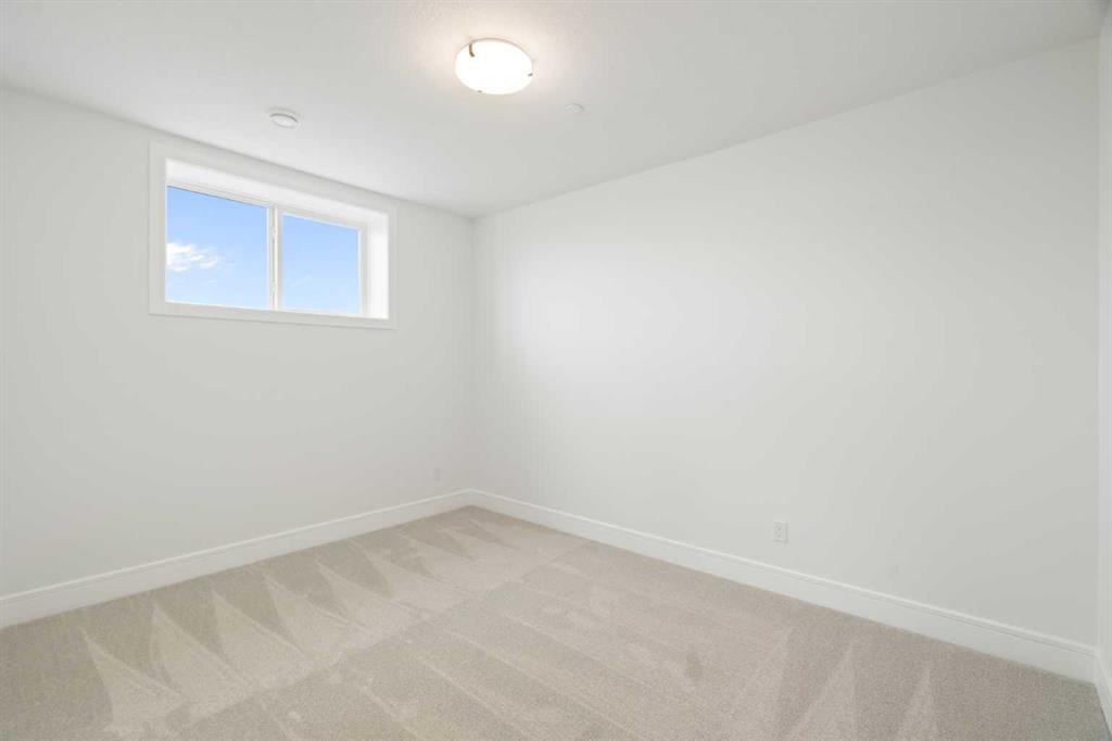 267 Muirfield Crescent, Lyalta, AB - Indoor Photo Showing Other Room