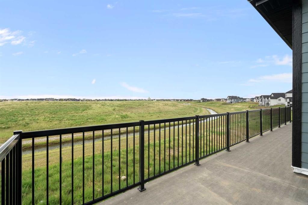 267 Muirfield Crescent, Lyalta, AB - Outdoor
