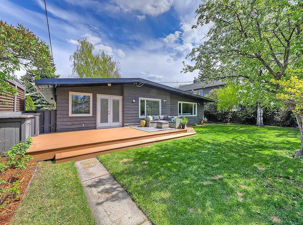 907 Kerfoot Crescent Sw, Calgary, AB - Outdoor With Deck Patio Veranda