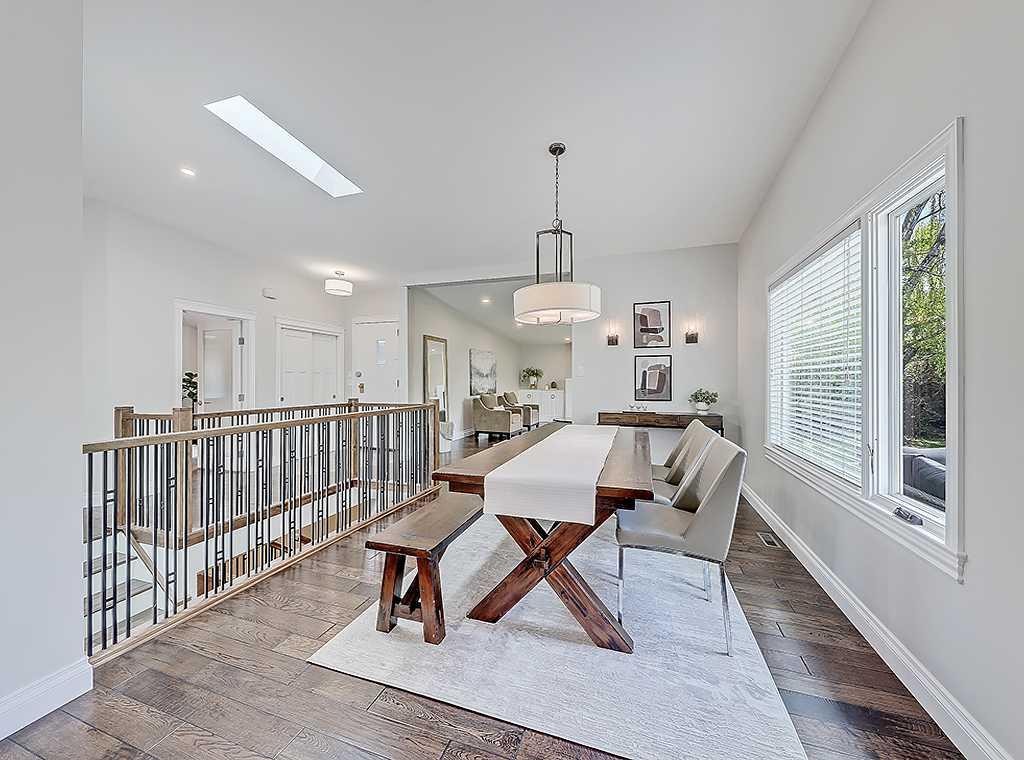 907 Kerfoot Crescent Sw, Calgary, AB - Indoor