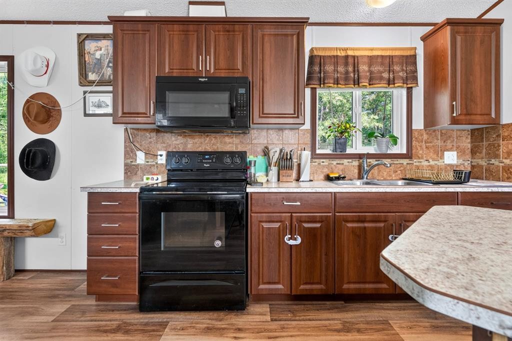 3-29407 Range Road 52, Rural Mountain View County, AB
