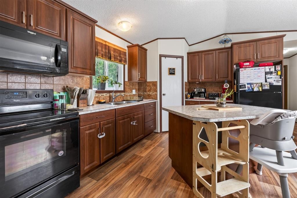 3-29407 Range Road 52, Rural Mountain View County, AB