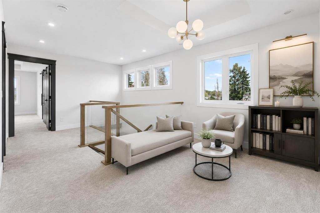 8519 48 Avenue Nw, Calgary, AB - Indoor