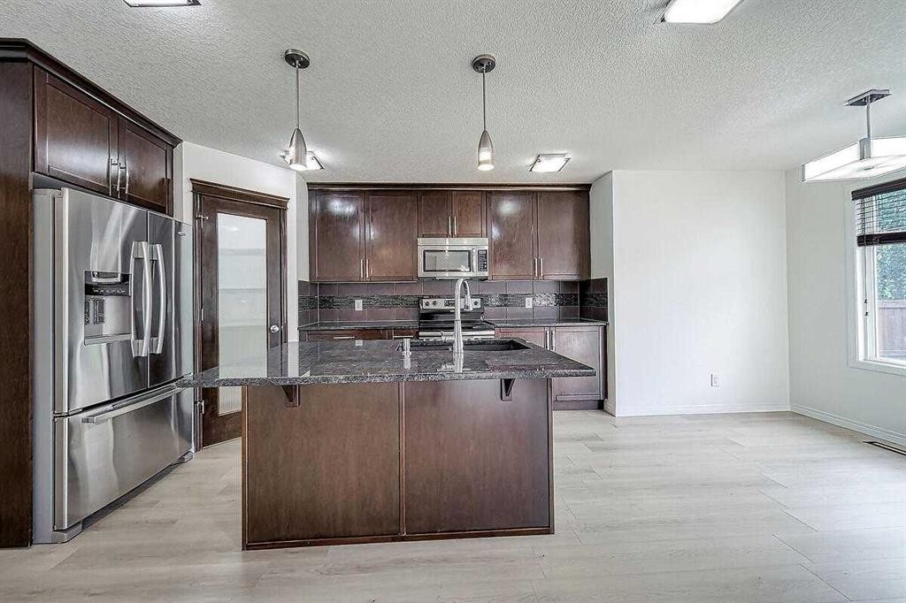 106 Sage Meadows Way Nw, Calgary, AB - Indoor Photo Showing Kitchen With Upgraded Kitchen