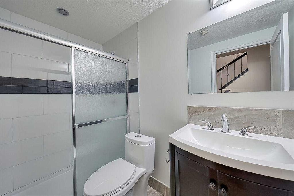 106 Sage Meadows Way Nw, Calgary, AB - Indoor Photo Showing Bathroom