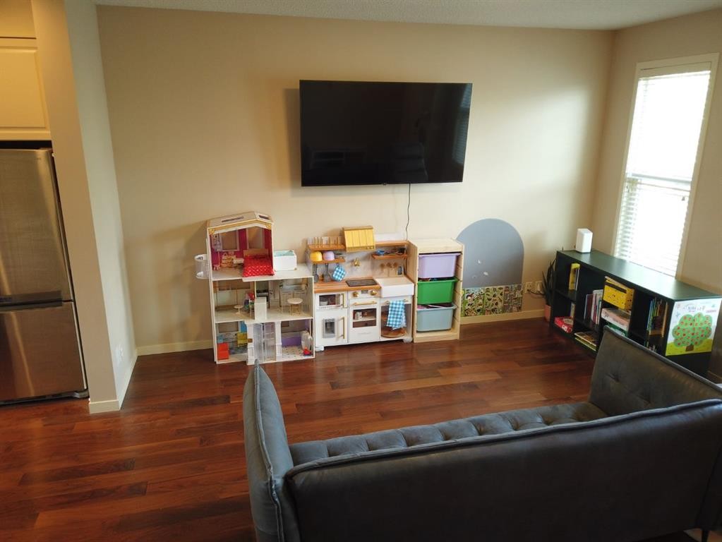 2064 New Brighton Grove Se, Calgary, AB - Indoor