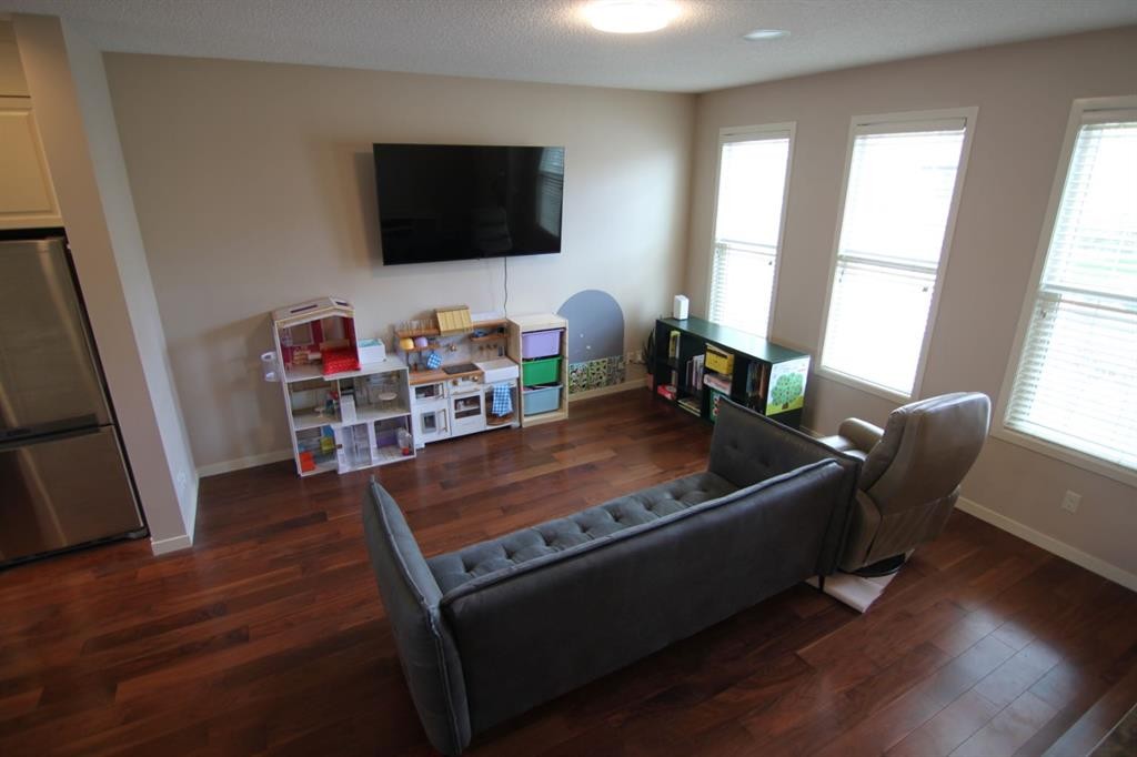 2064 New Brighton Grove Se, Calgary, AB - Indoor