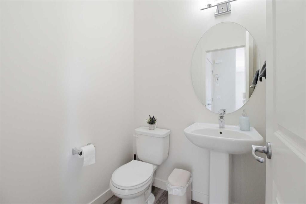 402-11 Evanscrest Mews Nw, Calgary, AB - Indoor Photo Showing Bathroom