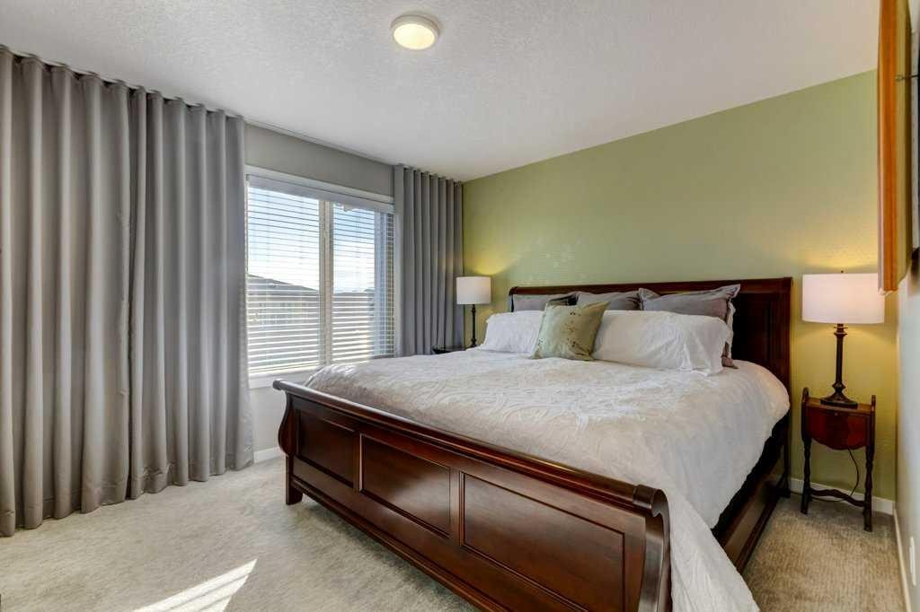 444 Legacy Point Se, Calgary, AB - Indoor Photo Showing Bedroom