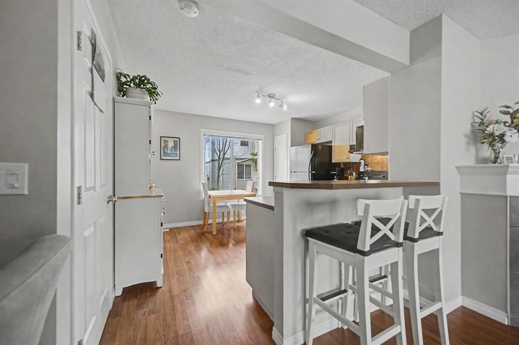 65 Royal Birch Villas Nw, Calgary, AB - Indoor