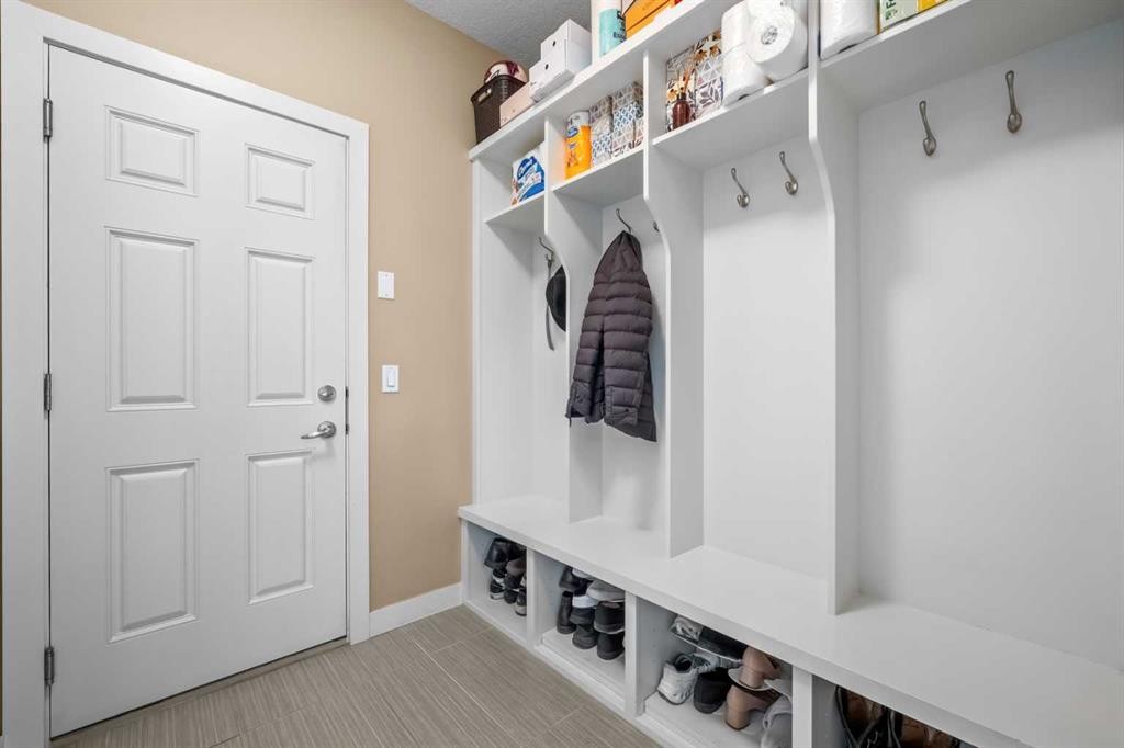 63 Cortina Villas Sw, Calgary, AB - Indoor