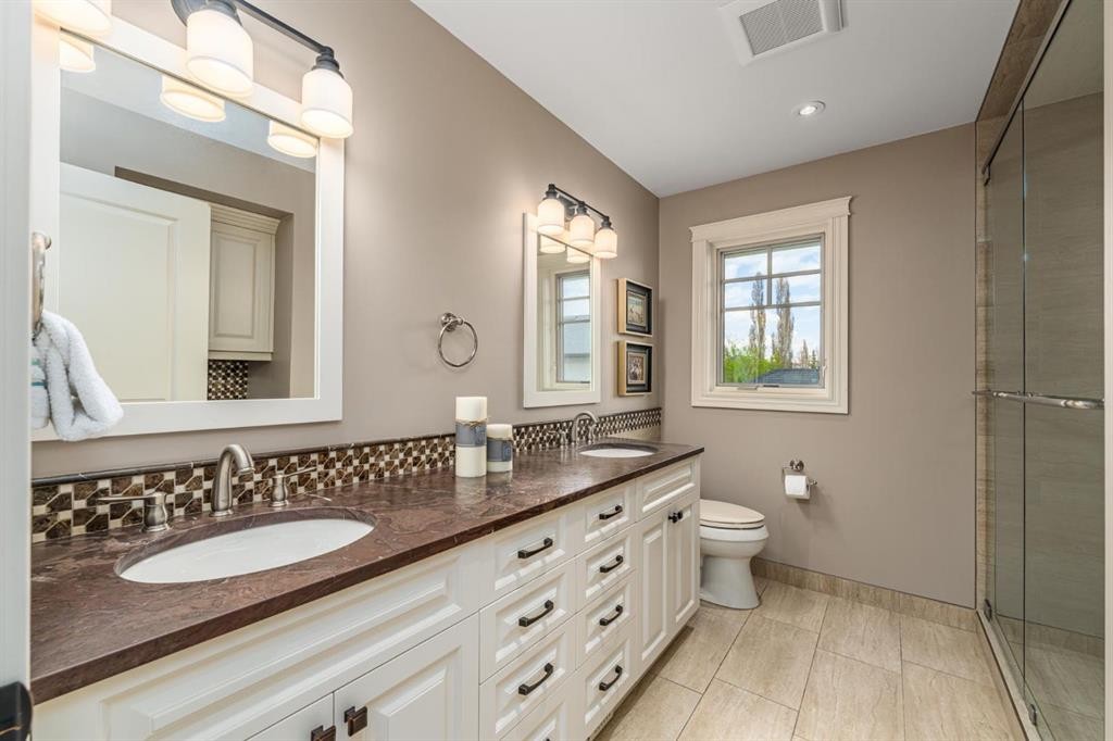 67 Sienna Hills View Sw, Calgary, AB - Indoor Photo Showing Bathroom