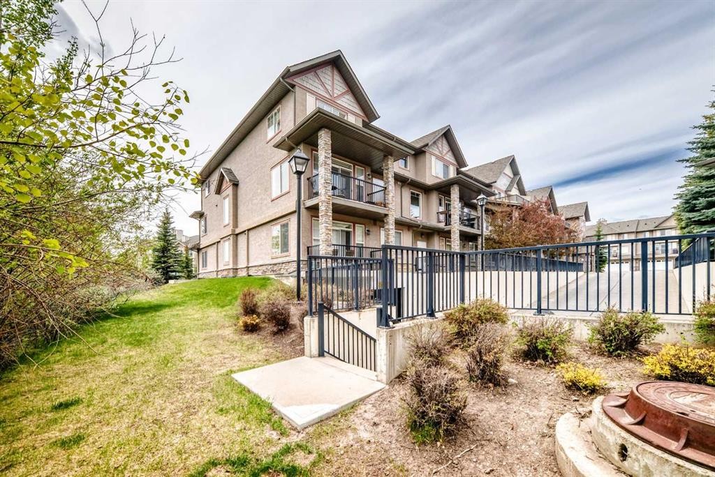 2105-211 Aspen Stone Boulevard Sw, Calgary, AB - Outdoor