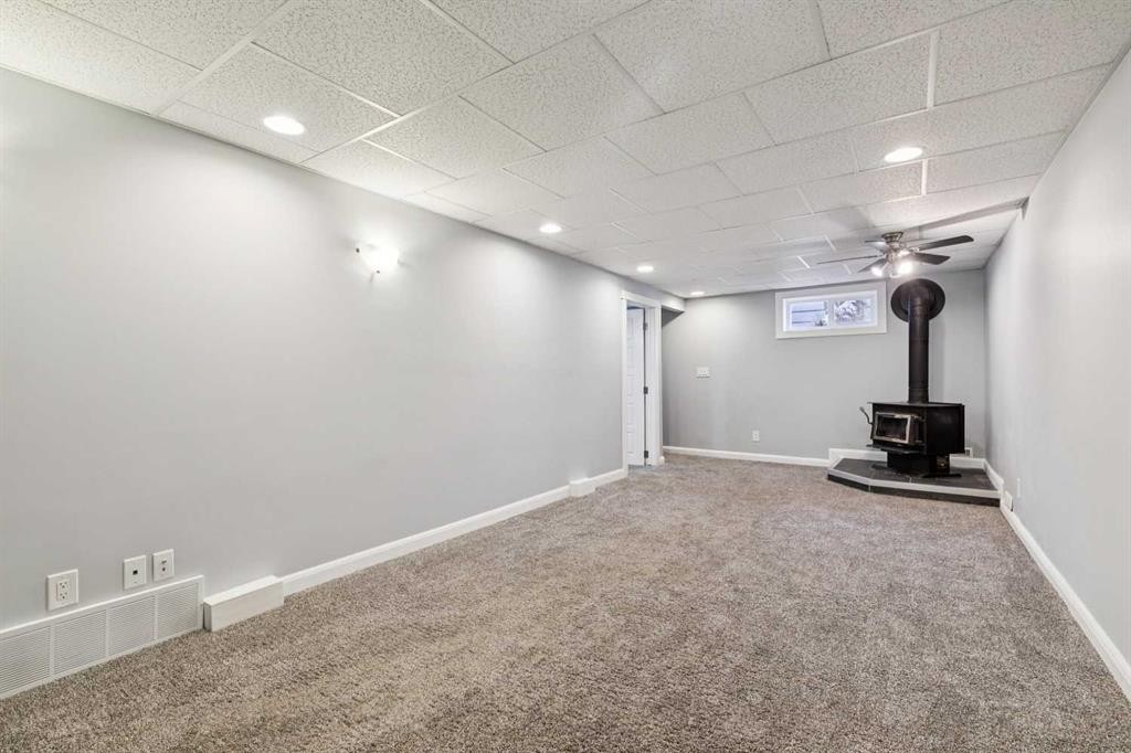 40 Henefer Road Sw, Calgary, AB