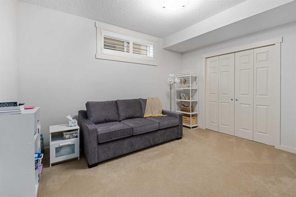 124 Evergreen Circle Sw, Calgary, AB - Indoor